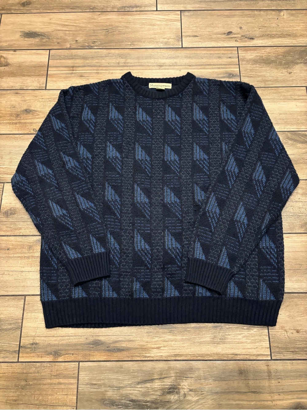 Vintage 90s Munsingwear Vintage Cable Knit Pattern Sweater Navy XL